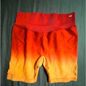 PINK Victoria's Secret Sport Shorts Ombre Wine and coral colors M